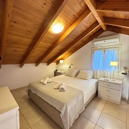 Ntina - Loggos, Paxos Apartman